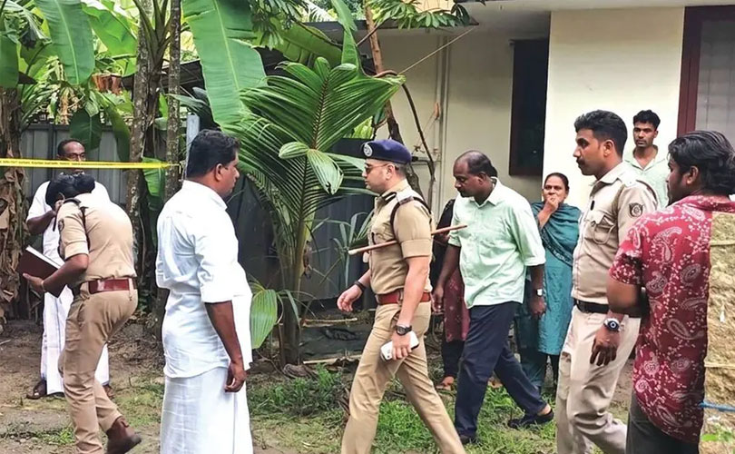 ഹരിപ്പാട്ടെ പതിമൂന്നുകാരി ബന്ധുവിനെ കൊല്ലാൻ ക്വട്ടേഷൻ കൊടുത്തത് ഐഫോൺ വാങ്ങാൻ; പ്രതിഫലം ഉപയോ​ഗിച്ച് ബൈക്ക് വാങ്ങാൻ കുട്ടിക്കുറ്റവാളികളും; ശിവൻകുട്ടിയുടെ കൊലപാതകത്തിൽ കൂടുതൽ വിവരങ്ങൾ പുറത്ത് 
