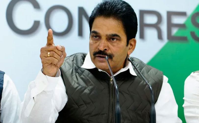 ഫ്ലെക്സ് കീറലും ഗ്രൂപ്പ് കളിയും തിരിച്ചടിയായി; തലസ്ഥാനത്തെ 3 സാമുദായിക നേതാക്കളുടെ മന്ത്രിമോഹങ്ങൾക്ക് കെ.സി. വേണുഗോപാലിന്റെ പൂട്ട്
