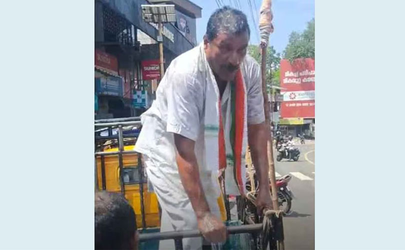 സതീശനെ മുഖ്യമന്ത്രിയാക്കണമെന്നാവശ്യപ്പെട്ട് കോൺ​ഗ്രസ് പ്രവർത്തകന്റെ ആത്മഹത്യാഭീഷണി 


