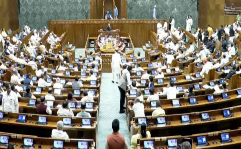  185 നെതിരെ  251 പേരുടെ പിന്തുണ;  വനിതാ സംവരണ ഭേദഗതി ബില്ലിന് ലോക്‌സഭയിൽ അവതരണാനുമതി 