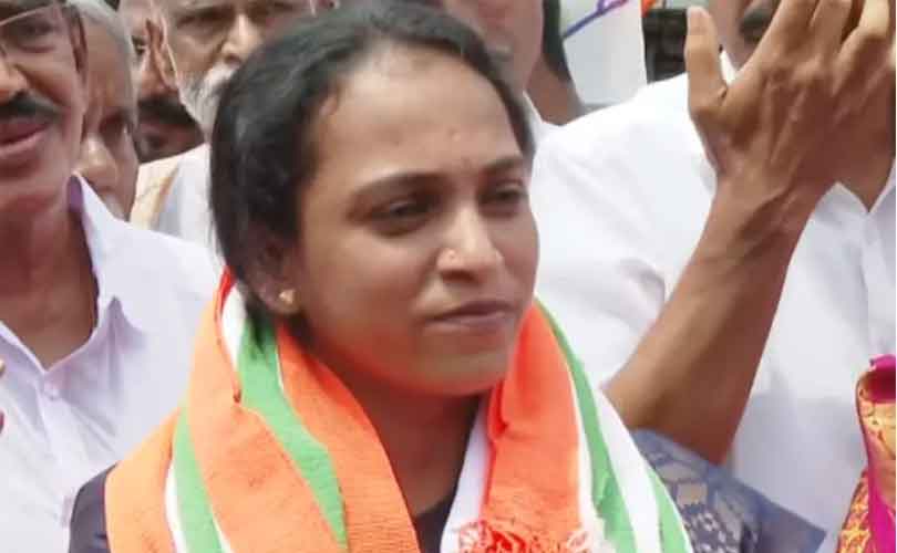 പാറളത്ത് സിപിഐയുടെ കൈസഹായത്തിൽ കോൺഗ്രസിന് പ്രസിഡന്റ് സ്ഥാനം; ബിജെപിക്ക് ഭരണം 