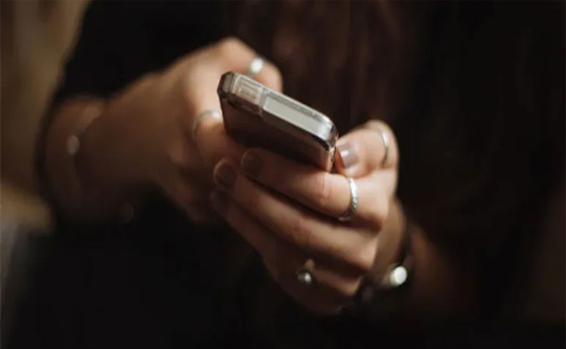  മാട്രിമോണി സൈറ്റിലൂടെ പരിചയപ്പെട്ട യുവാവ് രണ്ടേകാൽ കോടി രൂപ തട്ടിയെടുത്തെന്ന പരാതിയുമായി അധ്യാപിക