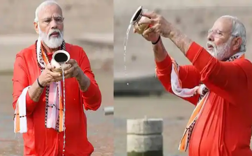 പ്രധാനമന്ത്രി നരേന്ദ്രമോദി മഹാകുംഭമേളയിൽ സ്നാനം നടത്തി