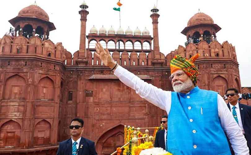 ഇന്ത്യ സ്വാതന്ത്ര്യദിനാഘോഷത്തിന്റെ നിറവിൽ; എല്ലാ വായനക്കാർക്കും കേരളശബ്ദത്തിന്റെ സ്വാതന്ത്ര്യദിനാശംസകൾ..