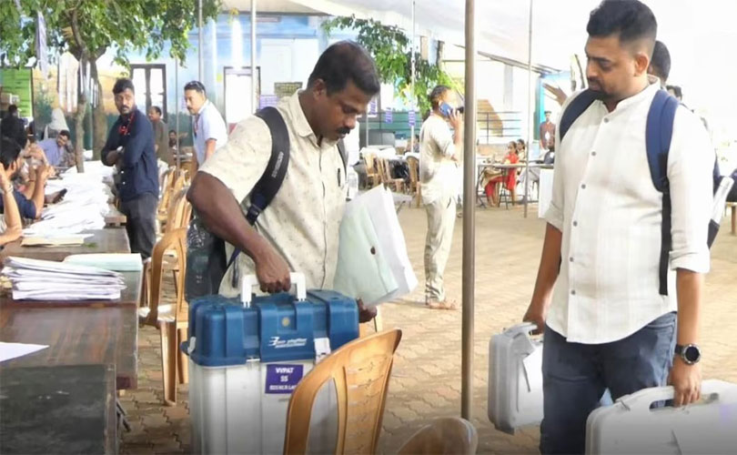 നിലമ്പൂരിലെ ജനം ഇന്ന് വിധിയെഴുതും