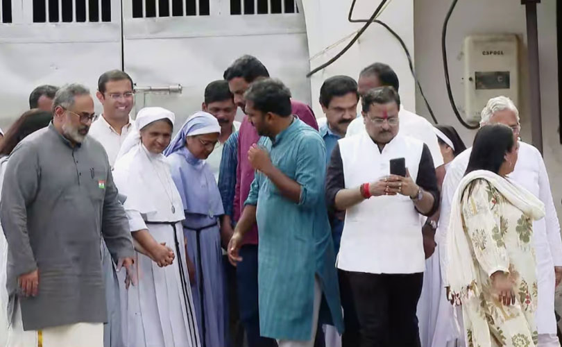 ജയിൽമോചിതരായ കന്യാസ്ത്രീകളെ കനത്ത സുരക്ഷയിൽ ഡൽഹിയിലെത്തിച്ചു