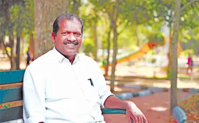 കേളു ഏട്ടനെ വെറുതെ വിടുക! സ്നേഹം വാങ്ങി ഒ.ആർ. കേളു; വിവാദത്തിൽ പ്രതിരോധം തീർത്ത് മന്ത്രിയുടെ വേഗത്തിലുള്ള നടപടി
