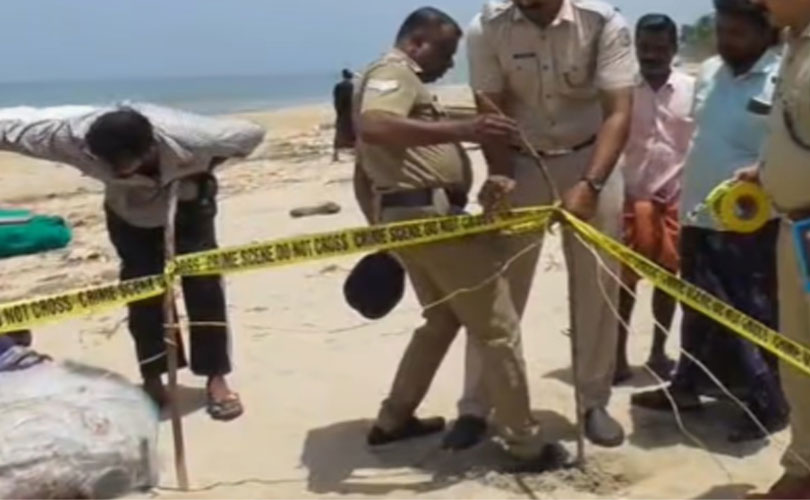 തിരൂർ പുഴയിൽ ചാക്കിൽ കെട്ടിയ നിലയിൽ സ്ത്രീയുടെ മൃതദേഹം; കാണാതായ യുവതിയെന്ന് സംശയം