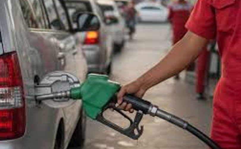 ക്രൂഡ് ഓയിൽ വിലക്കയറ്റം വിനയായി: പൊതുമേഖലാ കമ്പനികൾ വിതരണം കുറയ്ക്കുന്നു; പമ്പുകൾ പന്ത്രണ്ട് മണിക്കൂർ മാത്രം