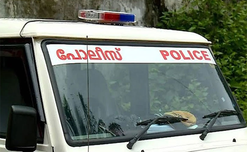 ഓണാഘോഷത്തിനിടെ മദ്യലഹരി; എസ്പിയെ കണ്ടപ്പോൾ സല്യൂട്ട് മറന്നു; 3 പൊലീസുകാർക്ക് സസ്പെൻഷൻ