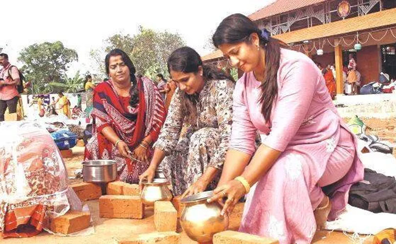 ഭക്തിസാന്ദ്രമായി ആറ്റുകാൽ; അനന്തപുരി ഇന്ന് പൊങ്കാലക്കലങ്ങളിൽ തിളയ്ക്കും