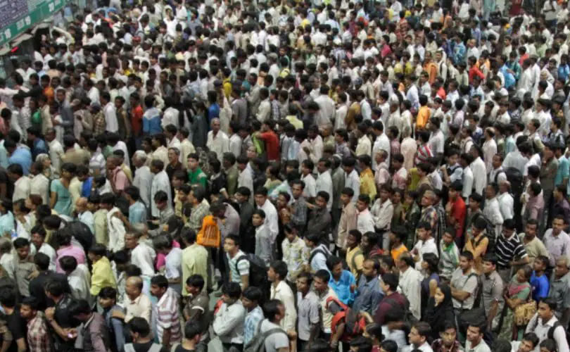 ഇന്ത്യയുടെ ജനസംഖ്യാ യാത്രയിലെ ഒരു വഴിത്തിരിവ്: കുറയുന്ന പ്രത്യുത്പാദന നിരക്ക് പുതിയ വെല്ലുവിളികളും അവസരങ്ങളും
