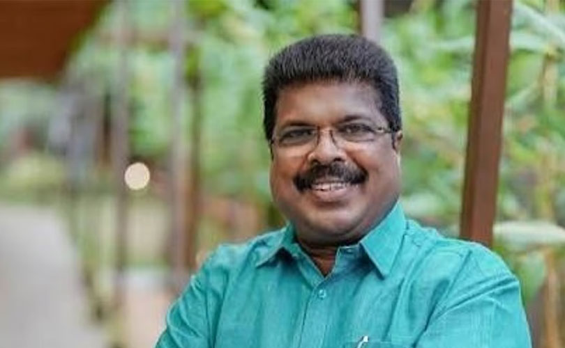 വഴിതടയൽ രാഷ്ട്രീയം പാളി; പി.പി. ചിത്തരഞ്ജനും കൂട്ടർക്കും വൈകിട്ട് വരെ നിൽപ്പ്, പോക്കറ്റ് ചോർത്തി പിഴയും