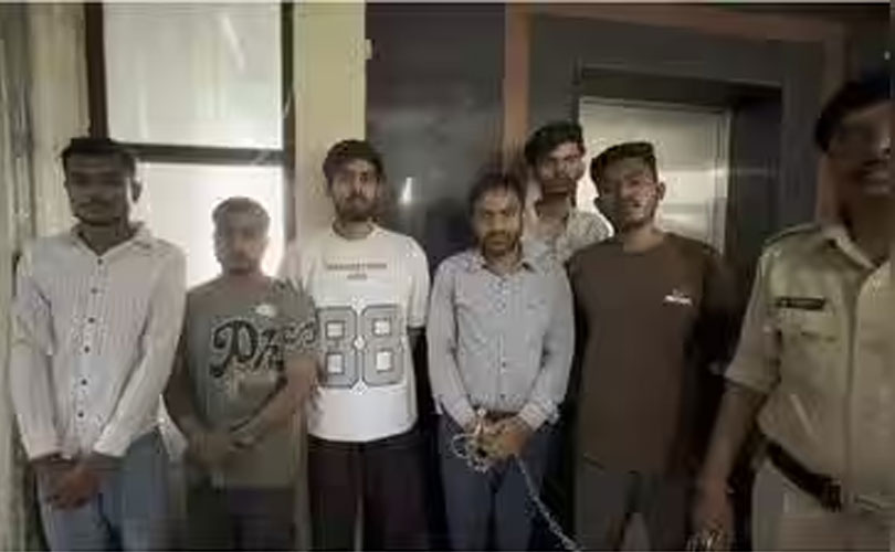 ചോദ്യപേപ്പർ ചോർത്താൻ എൻഡോസ്കോപ്പി; പ്രൊഫസർ ഉൾപ്പെടെ ആറുപേർ അറസ്റ്റിൽ