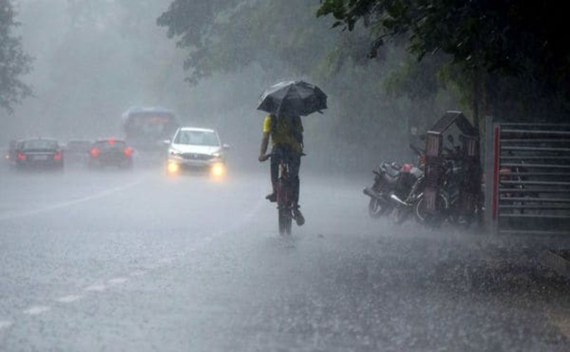 ന്യൂനമർദ്ദം, ചുഴലിക്കാറ്റ്; കേരളത്തിനെ കാത്തിരിക്കുന്നത് പെരുമഴയുടെ ദിവസങ്ങൾ 
