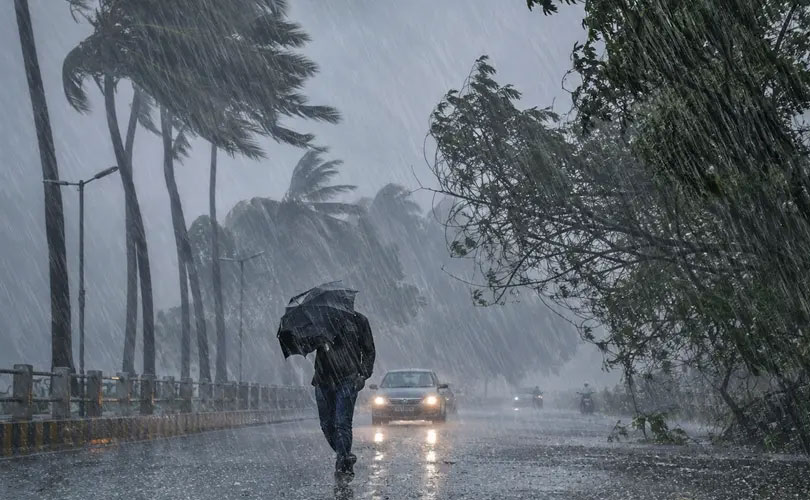 മഴ തുടരും; നാല് ജില്ലകളിൽ ഇന്ന് യെല്ലോ അലർട്ട്