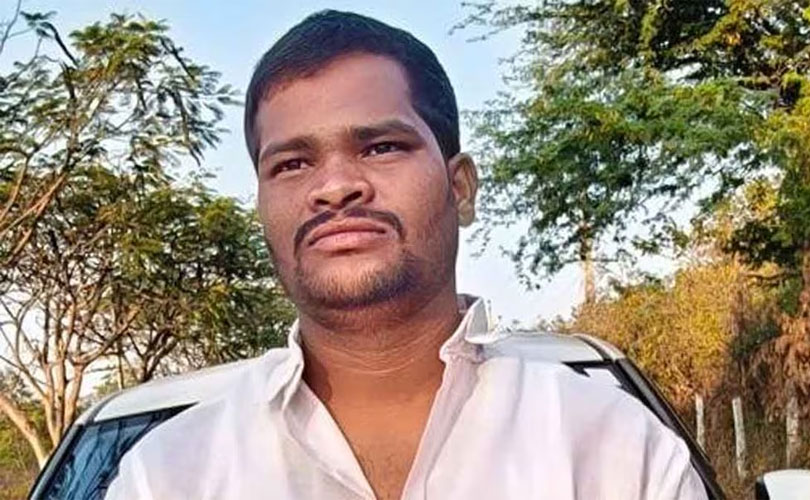 ഭാര്യയും രണ്ട് മക്കളും ഉൾപ്പെടെ ആറുപേരെ കൊലപ്പെടുത്തി പോക്സോ കേസ് പ്രതിയായ യുവാവ് 