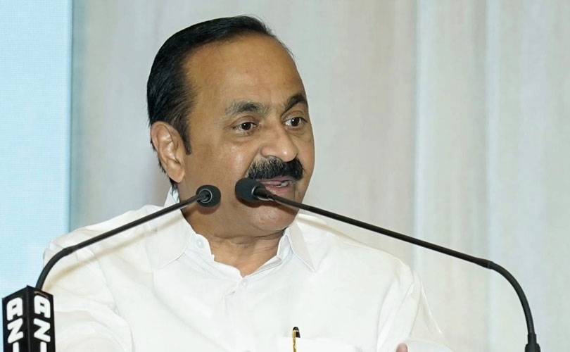 വെള്ളിയാഴ്ച വരെ മുഖ്യമന്ത്രിയെ സന്ദർശിക്കുന്നതിന് നിയന്ത്രണം 