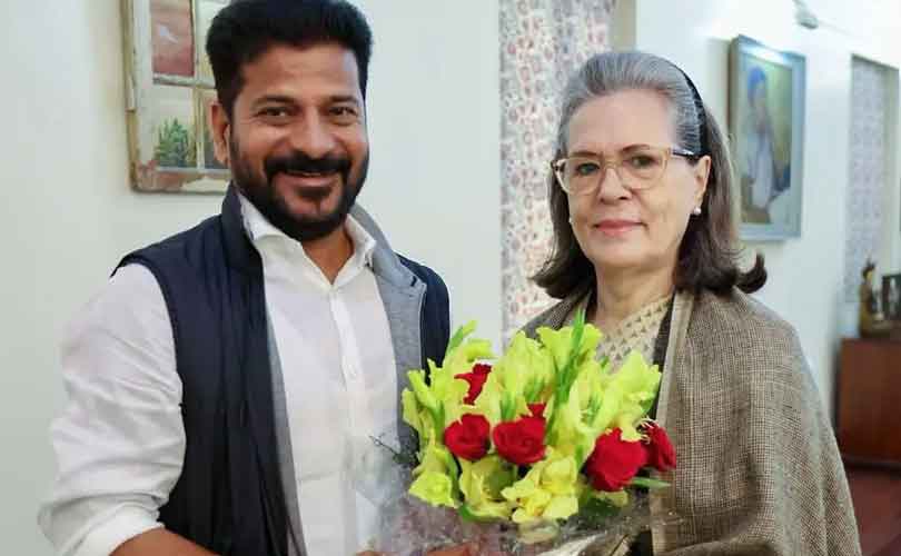 തെലങ്കാനയ്ക്ക് ക്രിസ്മസ് ആഘോഷിക്കാൻ കഴിയുന്നത് സോണിയ ഗാന്ധിയുടെ ത്യാഗം കാരണമെന്ന് മുഖ്യമന്ത്രി; വിവാദം ശക്തമാകുന്നു 