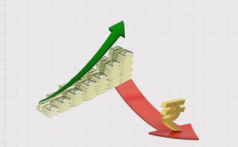 രൂപയുടെ മൂല്യം ചരിത്രത്തിലെ ഏറ്റവും താഴ്ന്ന നിലയിൽ 