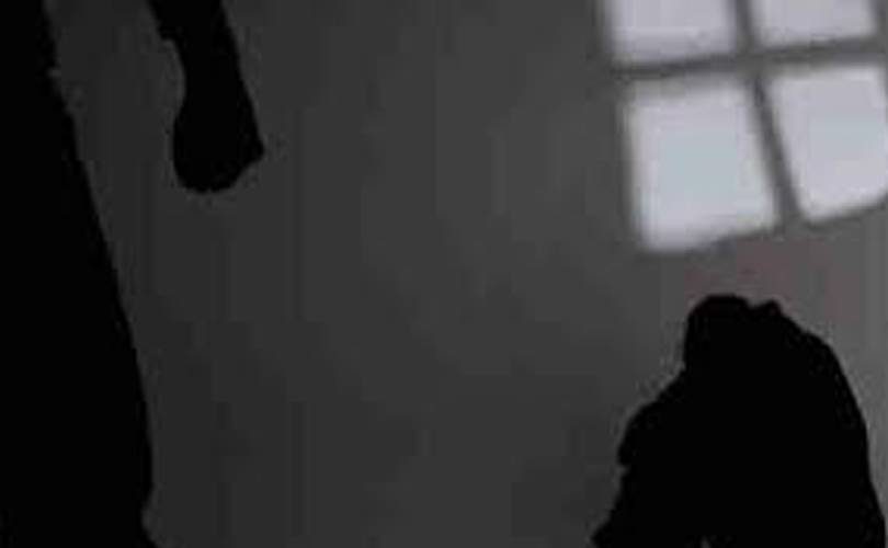 എംബിബിഎസ് വിദ്യാർത്ഥിനിയെ സ​ഹപാഠികൾ കൂട്ടബലാത്സം​ഗത്തിനിരയാക്കി 