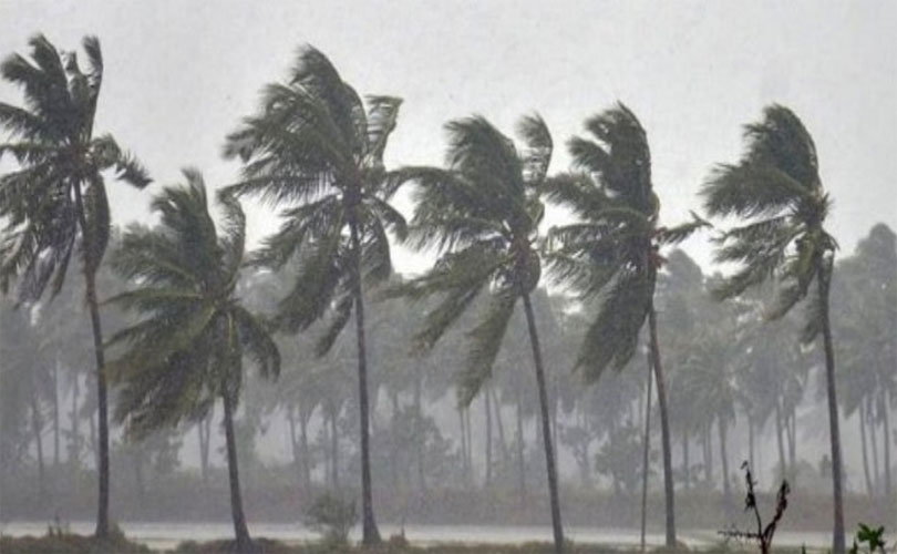 കേരളത്തിൽ ഇന്നും ശക്തമായ മഴതന്നെ; മണിക്കൂറിൽ 50 കിലോമീറ്റർ വരെ വേഗതയിൽ കാറ്റ് വീശാനും സാധ്യത 