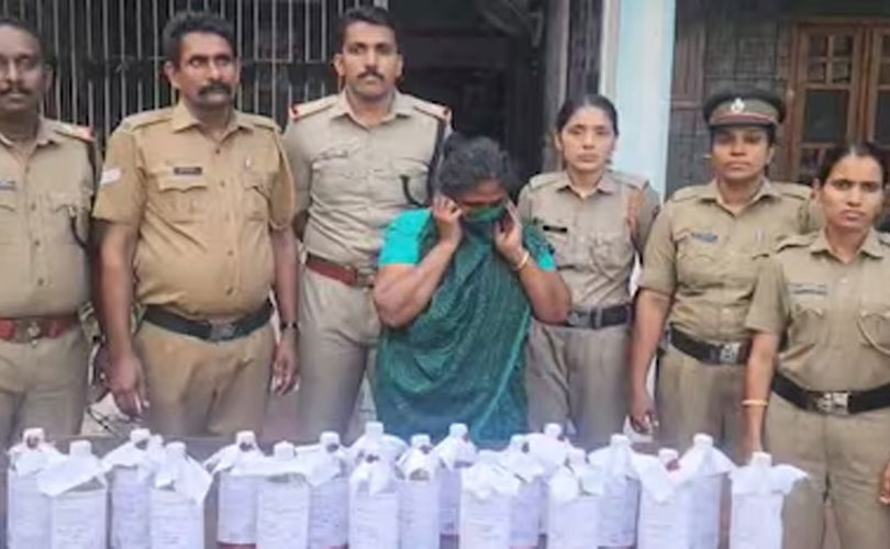 രഹസ്യ അറയിൽ സൂക്ഷിച്ച 124 ലിറ്റർ വിദേശമദ്യവുമായി വീട്ടമ്മ പിടിയിൽ 