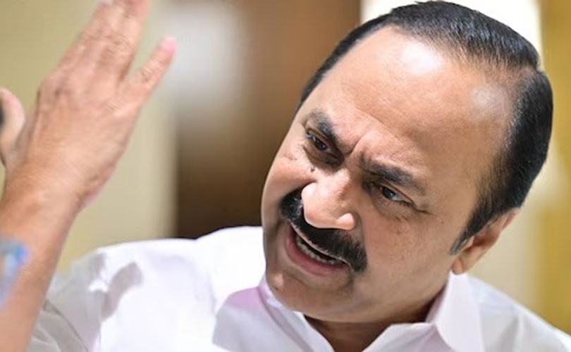 ഹിന്ദു ഐക്യവേദി നേതാക്കൾക്ക് നൽകിയ പരിഗണന കെ.എസ്.യുവിനില്ല; സതീശനെതിരെ വക്താവിന്റെ ഫേസ്ബുക്ക് പോസ്റ്റ്