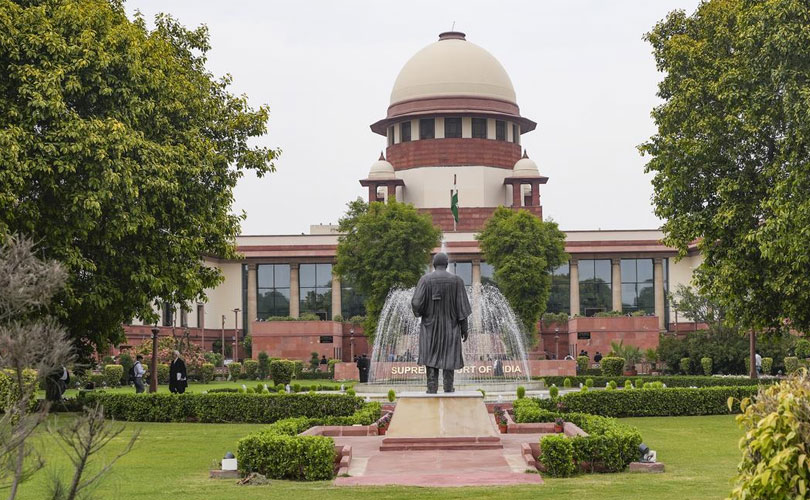 കാലാവധി കഴിഞ്ഞിട്ടും തടവിൽ വെക്കാനാവില്ല; ജീവപര്യന്തം തടവുകാരെ മോചിപ്പിക്കാൻ സുപ്രീം കോടതി നിർദ്ദേശം