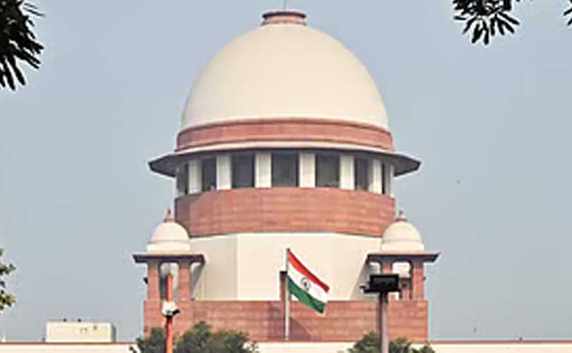 ​പ്രസിഡന്റിനും ഗവർണർക്കുമില്ലാത്ത പരിരക്ഷ കമ്മീഷണർമാർക്കോ? കേന്ദ്ര നിയമത്തിനെതിരെ സുപ്രീം കോടതിയിൽ ഹർജി