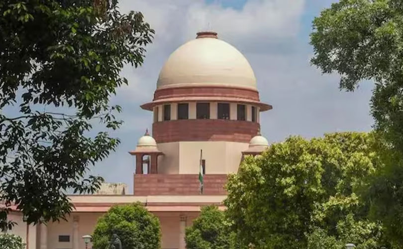 ​ജാമ്യത്തിലിറങ്ങിയ പ്രതിയെ വീണ്ടും അറസ്റ്റ് ചെയ്യാൻ കോടതിയുടെ അനുമതി വേണം: സുപ്രീം കോടതി