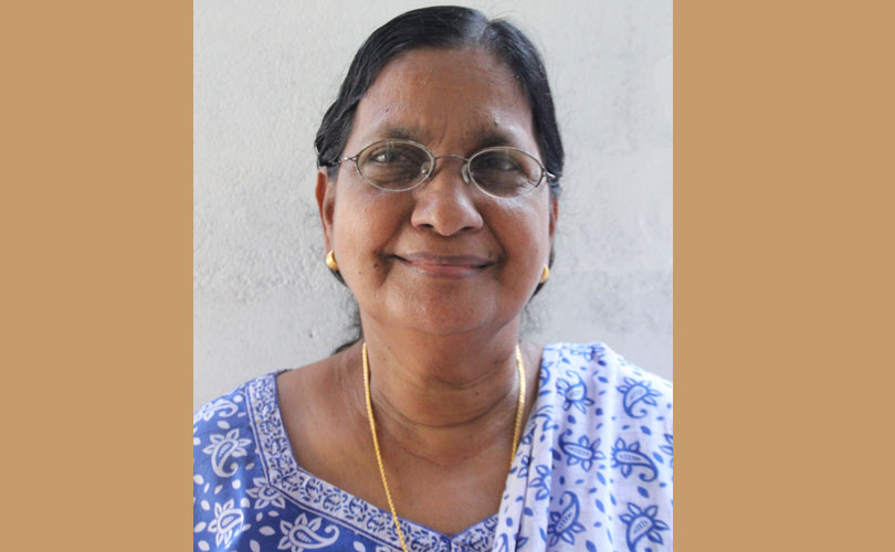 തിരക്കഥാകൃത്ത് ജോൺ പോളിന്റെ ഭാര്യ ഐഷ (75) നിര്യാതയായി.
