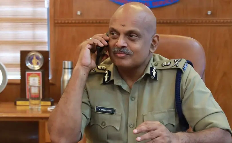 ​അഴിമതി ആരോപണം നിലനിൽക്കെ അതിവേഗ പ്രൊമോഷനോ? എസ്. ശ്രീജിത്ത് ഐപിഎസിന്റെ സ്ഥാനക്കയറ്റത്തിൽ സർക്കാരിനോട് ചോദ്യങ്ങളുമായി ഹൈക്കോടതി