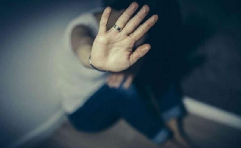 30 രൂപ മോഷ്ടിച്ചെന്നാരോപിച്ച് അധ്യാപകർ ശാസിച്ചതിനു പിന്നാലെ എട്ടാം ക്ലാസ് വിദ്യാർഥിനി ജീവനൊടുക്കി