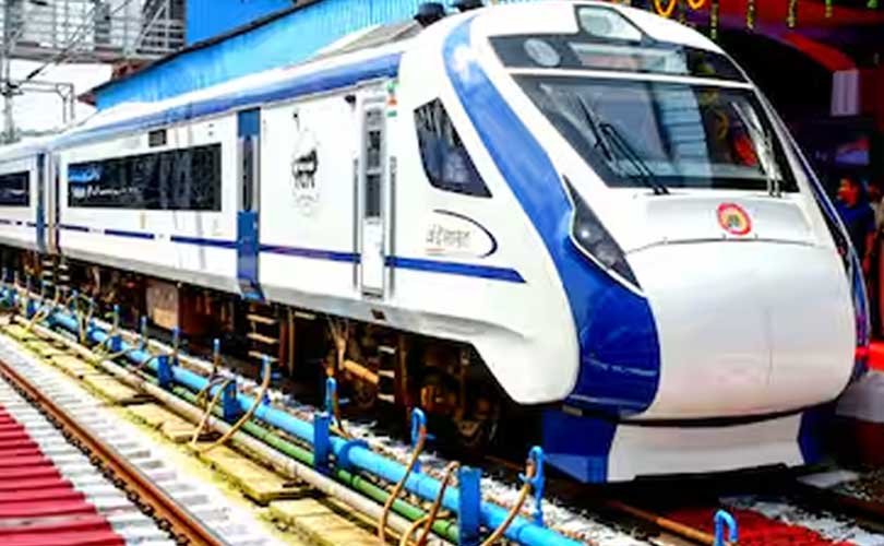 എറണാകുളം ബംഗളൂരു വന്ദേഭാരത് ട്രെയിനിന്റെ കോച്ചുകളുടെ എണ്ണം വര്‍ധിപ്പിക്കുന്നു . 