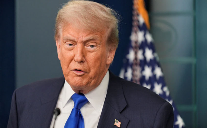 അമേരിക്കയുടെ പകുതിയിലധികം പ്രദേശങ്ങൾ സ്തംഭിച്ചു; സ്ഥിതി അതീവ ​ഗുരുതരം 