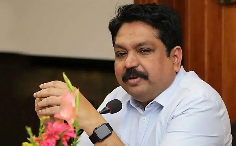 അഴിമതി നിരോധന നിയമത്തെ നോക്കുകുത്തിയാക്കുന്ന പഴുതുകൾ; ഹൈക്കോടതിയുടെ രൂക്ഷവിമർശനത്തിനിടെ തച്ചങ്കരിയുടെ ഹർജി വിധി പറയാൻ മാറ്റി