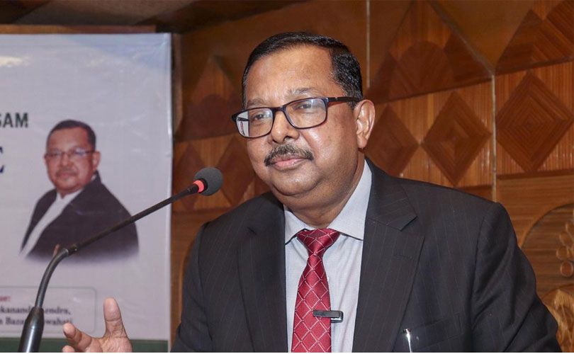 വോട്ടവകാശം ഭരണഘടനയുടെ അടിസ്ഥാന ഘടനയുടെ ഭാഗമാണ്; ലക്ഷക്കണക്കിന് ആളുകളെ വോട്ടവകാശത്തിൽ നിന്ന് ഒഴിവാക്കുന്നത് കോടതിക്ക് അംഗീകരിക്കാനാവില്ലെന്ന് ജസ്റ്റിസ് ഉജ്ജൽ ഭൂയാൻ