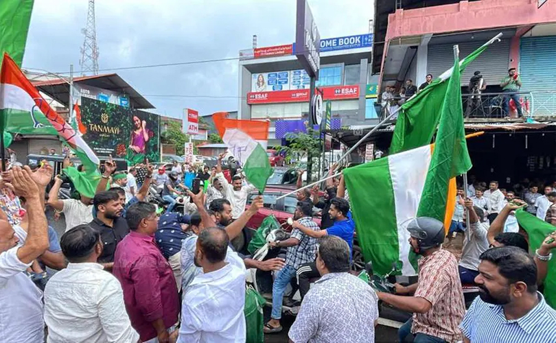 എം സ്വരാജിന്റെ പഞ്ചായത്തിലും ആര്യാടൻ ഷൗക്കത്തിന് ലീഡ്