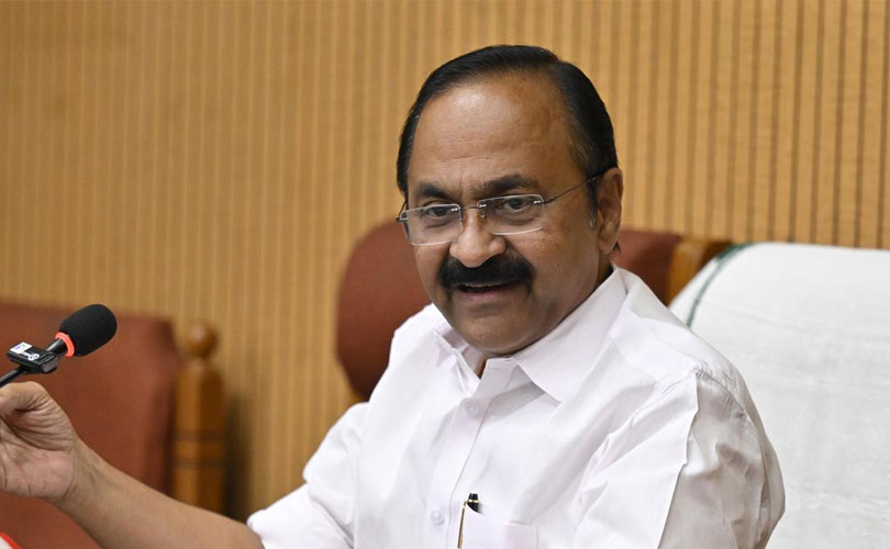 ബഡ്ജറ്റ് പ്രഖ്യാപനത്തിൽ യൂ ടേൺ; വിവാദമായതോടെ മദ്യനയത്തിൽ നിന്ന് പിന്നാക്കം പോയി മുഖ്യമന്ത്രി