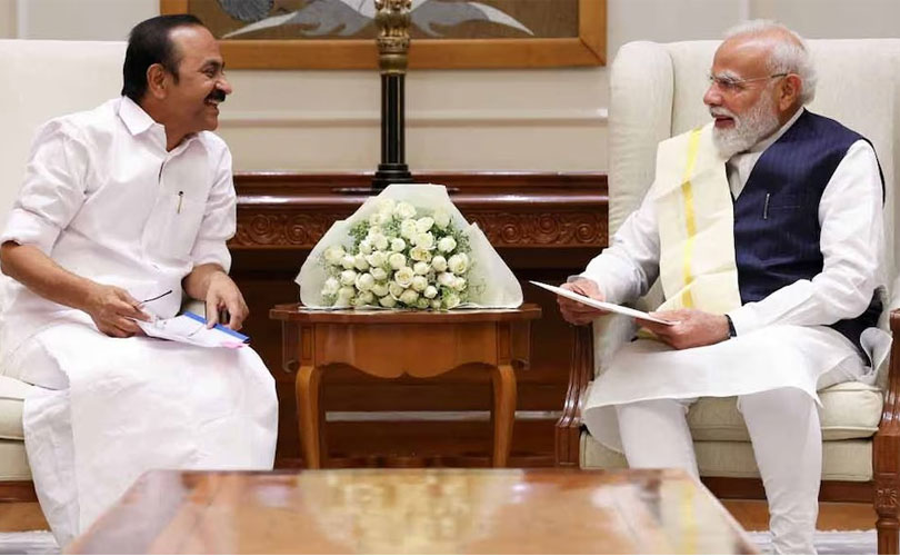 മോദി അപ്പോൾ തന്നെ ഫോൺ എടുത്ത് കുത്തി, സതീശൻ വന്നിട്ട് ആദ്യമായി ഒരു കാര്യം പറഞ്ഞിരിക്കുകയാണ്; പിണറായി വിജയന്റെ വീട്ടിലെ ഇഡി റെയ്ഡിൽ സിപിഎം നേതാക്കളുടെ ആരോപണത്തെ പരിഹസിച്ച് മുഖ്യമന്ത്രി 