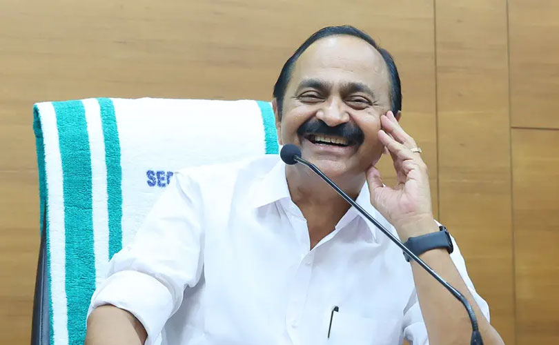 ഗവ. പ്ലീഡർ നിയമന തർക്കം: കോൺഗ്രസിൽ അനുരഞ്ജന നീക്കം; കെ.പി.സി.സി നേതൃത്വം നാളെ മുഖ്യമന്ത്രിയെ കാണും