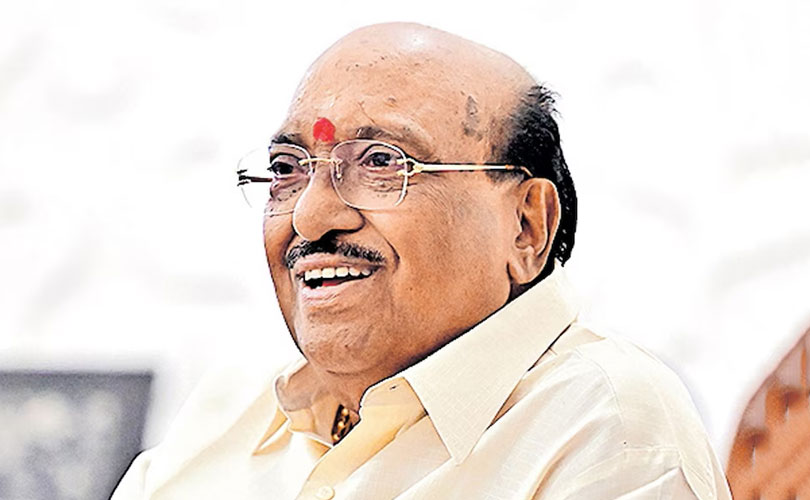 മാമ്പഴം പിണറായി കൊണ്ടുപോകുമോ എന്ന് കാണാം; രാഷ്ട്രീയ ചർച്ചകൾക്ക് തിരികൊളുത്തി വെള്ളാപ്പള്ളി നടേശൻ