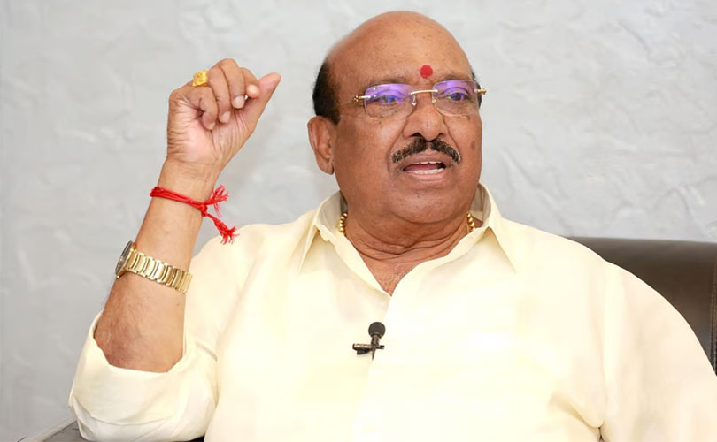 വി ഡി സതീശൻ സർക്കാരിന് വെള്ളാപ്പള്ളിയുടെ പ്രശംസ; പിണറായി സർക്കാരിന് കുത്തും 
