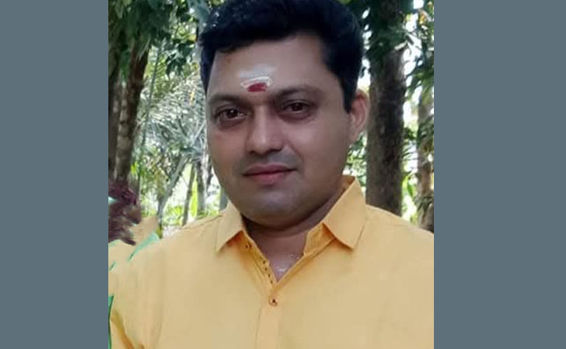 ദേവീകാർത്ത്യായനി പുരസ്‌കാരം ചമ്പക്കര വിജയകുമാറിന്.