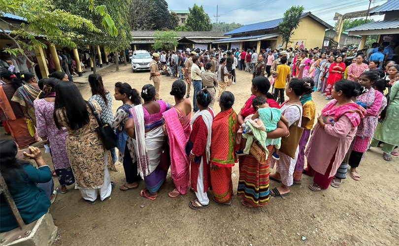 ​കേരളം സ്ത്രീ പക്ഷത്ത്; പോളിംഗിൽ റെക്കോർഡ് കുതിപ്പുമായി 