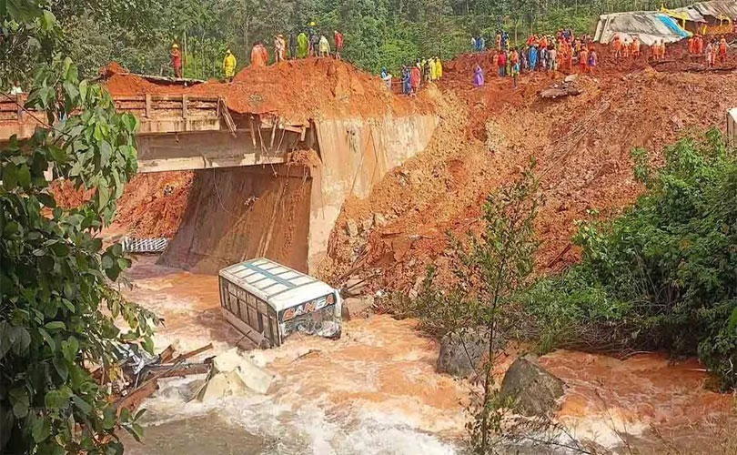 കള്ളാടി മണ്ണിടിച്ചിൽ: ഇനിയും കണ്ടെത്താനുള്ളത് അഞ്ച് പേരെ; ഇന്ന് ഊർജിത തെരച്ചിൽ; കെടാവർ നായ്ക്കളെയും എത്തിക്കും