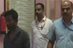 കർണാടകയിലെ ഹാസനില്‍ കൃഷിയിടത്തില്‍ അടിമ വേല . 