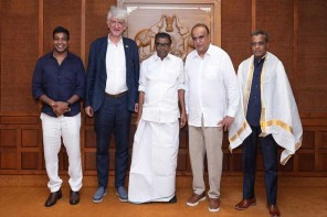 കേരള നിയമസഭ സന്ദർശിച്ച് മൗറീഷ്യസ് മന്ത്രിയും വിദേശ പ്രതിനിധികളും 