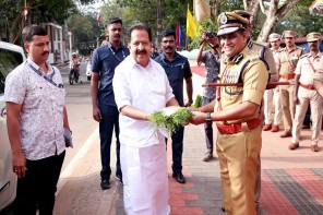 കേരള പോലീസ് ബാൻഡിലേയ്ക്ക് 126 സേനാംഗ ങ്ങൾ കൂടി .പാസിംഗ് ഔട്ട് പരേഡിൽ  ആഭ്യന്തര മന്ത്രി അഭിവാദ്യം സ്വീകരിച്ചു.